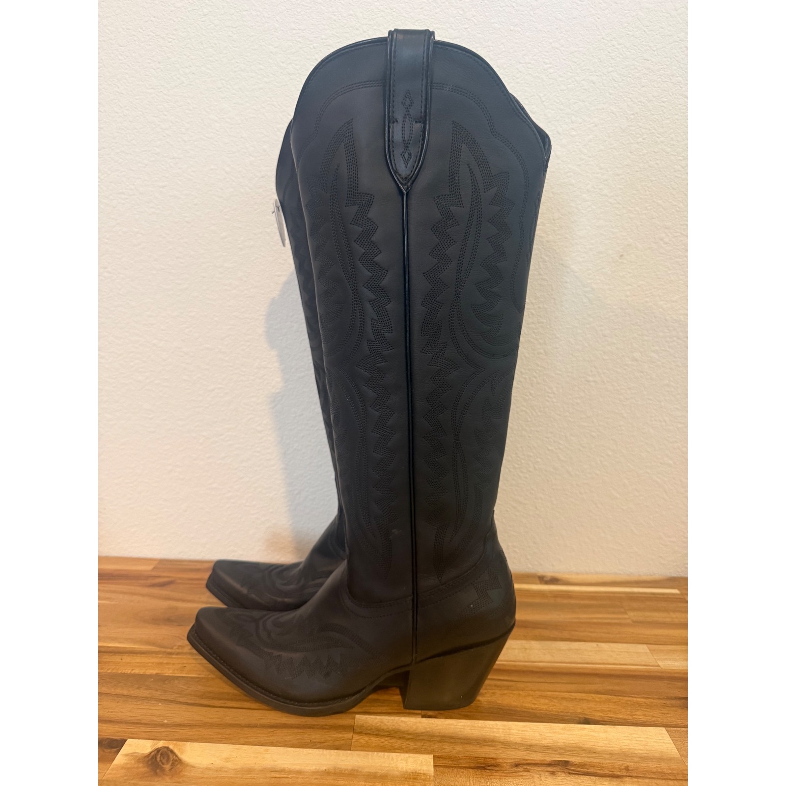 Ariat Casanova Black Leather Western Boots Snip Toe 10054106 Womens 10b Snip Toe